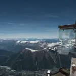 Aiguille Du Midi - Le Chamo'nid * Chamonix